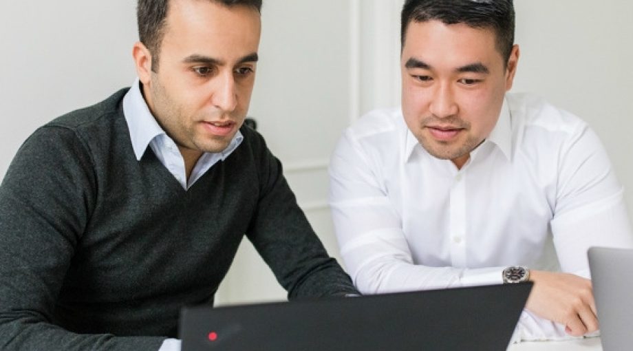 Valse diplomas startup verkeerde mensen buiten deur