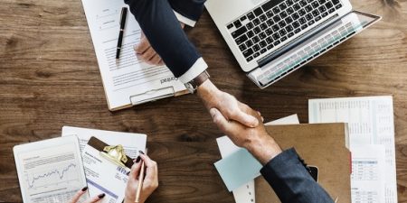 Overname bedrijven deal economie