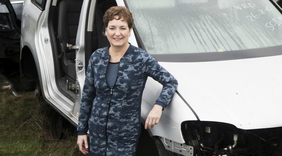 Autobedrijf Broekhuis Sylvia Kemna Broekhuis Liggend