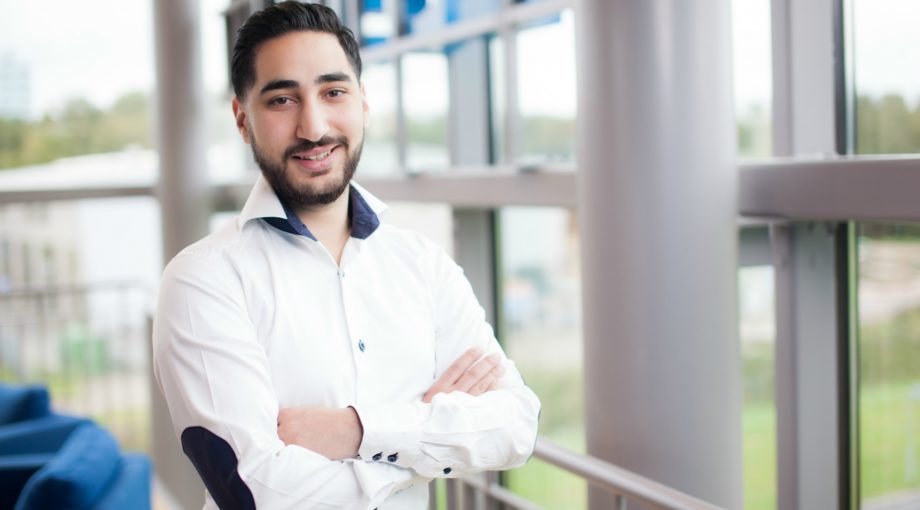 Babak Heydari Shake on header