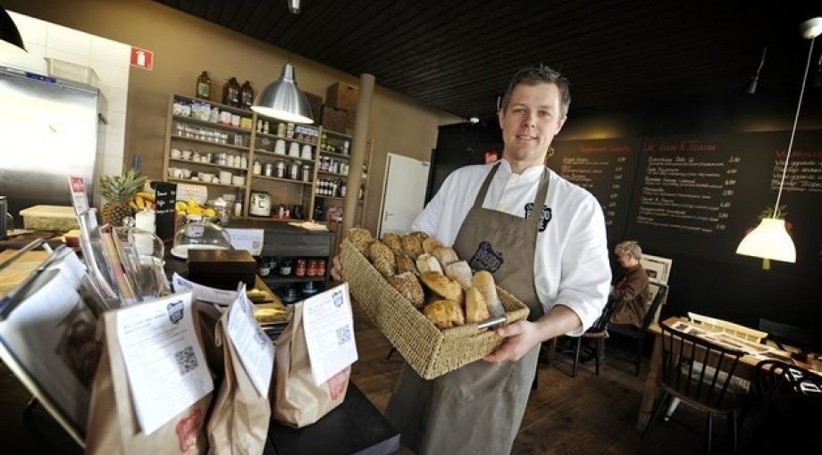 Bob van der velde broodbode hengelo anninaromita