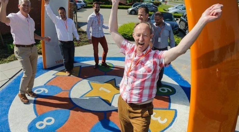 Buitenspeelgoed van Yalp Christian van der Meij