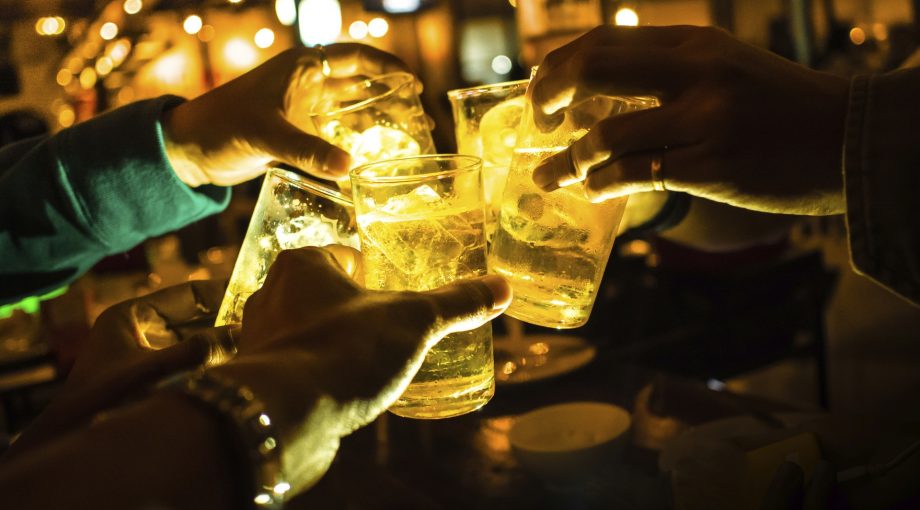 Drinken Uitgaan Stappen Kroeg Horeca Thinkstock
