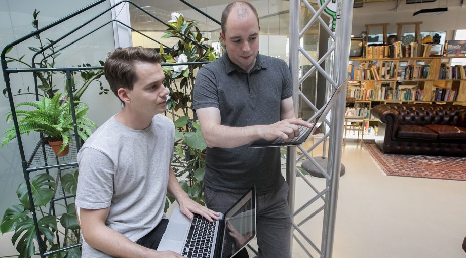 Eindhoven Joshua Schoenaker en Egbert Teeselink van Talk JS