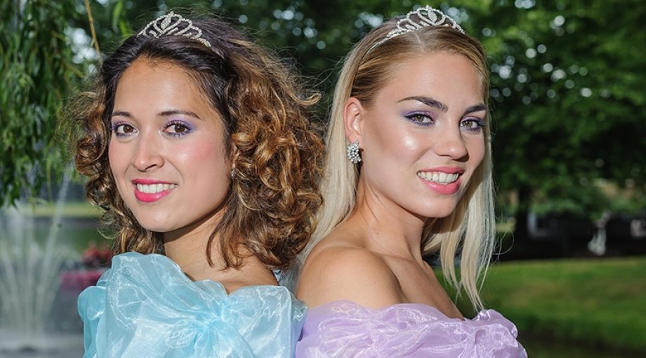 Emmy Bovenhorst en Jennifer Pinontoan zijn prinsesjes op kinderverjaardagen Christian van der Meij 1