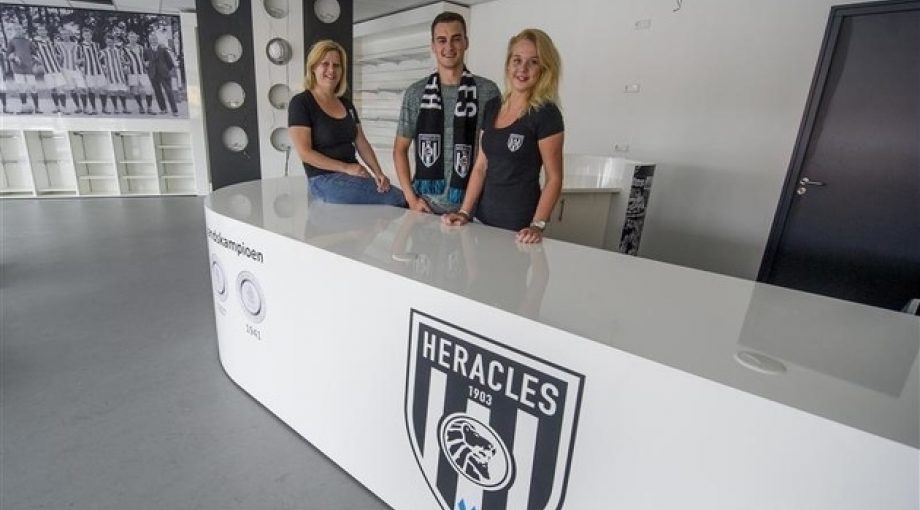 Fanshop Heracles Almelo Lenneke Lingmont