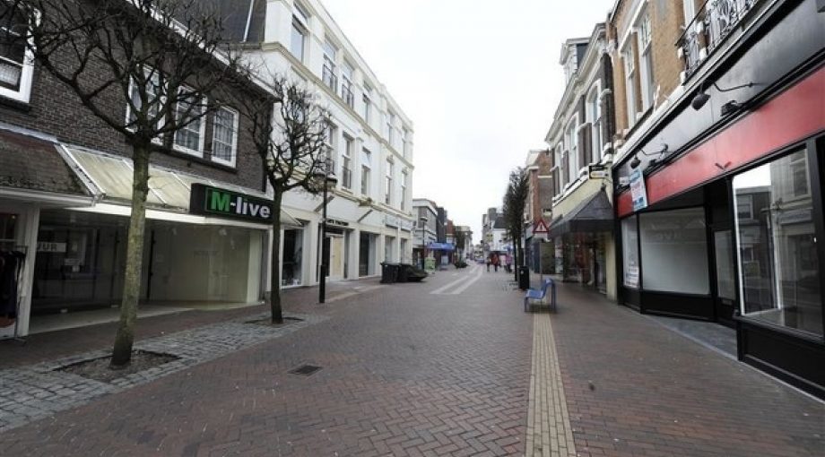 Grotestraat Noord in de binnenstad van Almelo Annina Romita