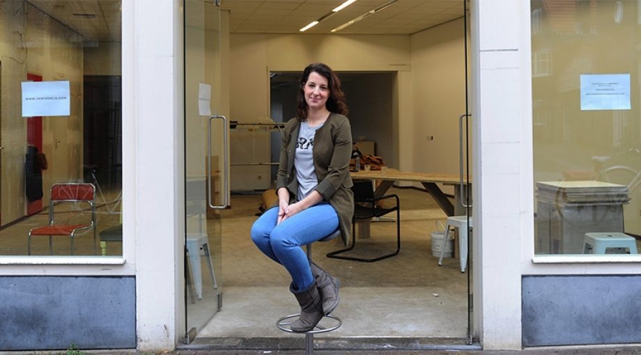 Guusje Bugajski in MIDDELS conceptstore winkel middelburg