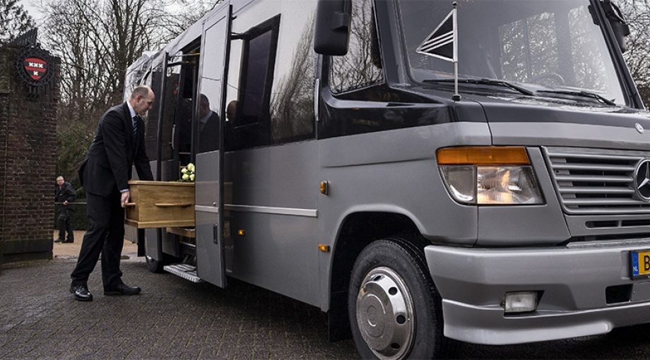 HOF uitvaartbus02 1