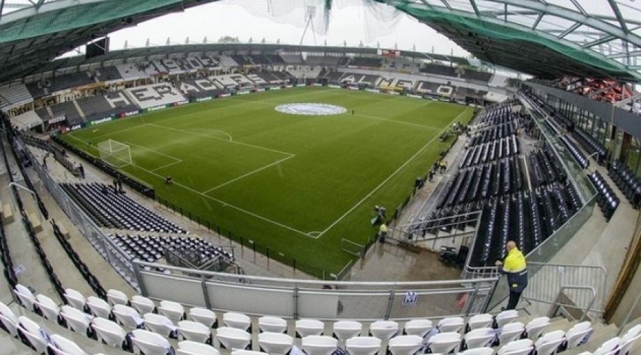 Heracles Stadion Lars Smook