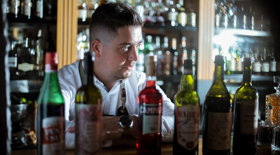 Lennard van Otterloo barman london pub brexit