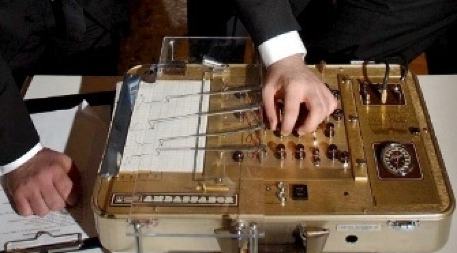 Leugendetector 335