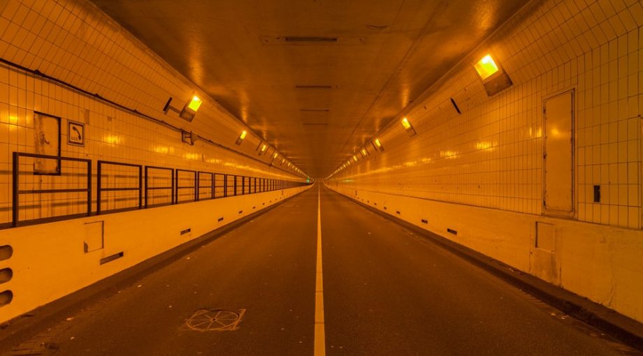 Maastunnel WEB