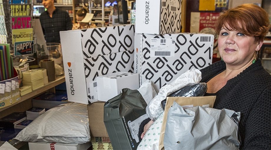 Nancy Sproet Post NL Servicepunt tabakszaak Amsterdam tariefverhoging pakketten
