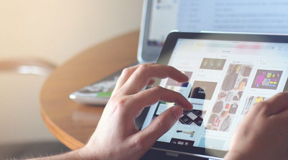 Online storytelling blog