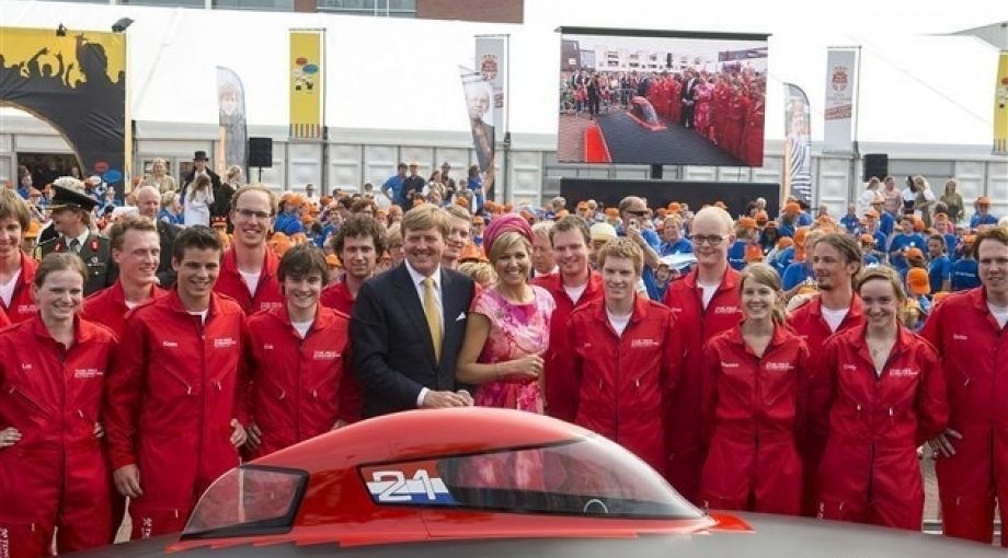 Onthulling nieuwe auto Solar Team Twente 2013 Wouter Borre