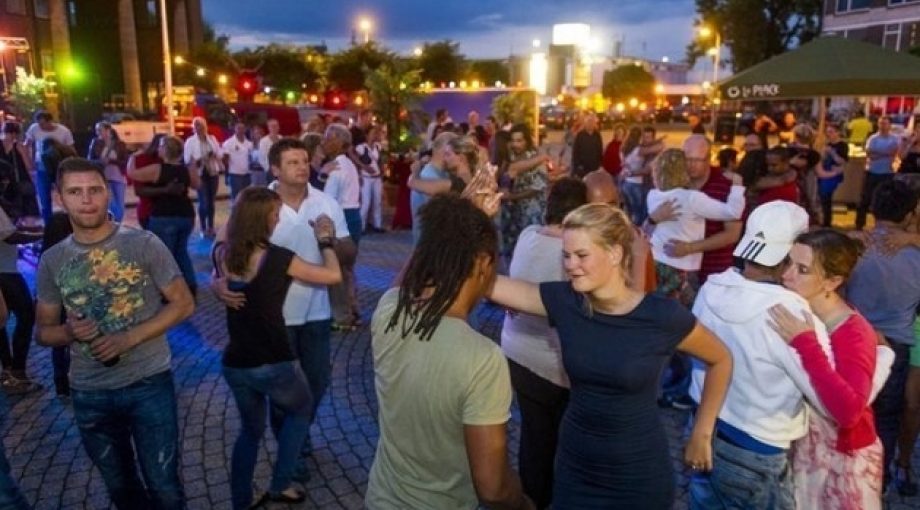 Ook bij de tropical Night mag de volumeknop voortaan iets hoger Emiel Muijderman