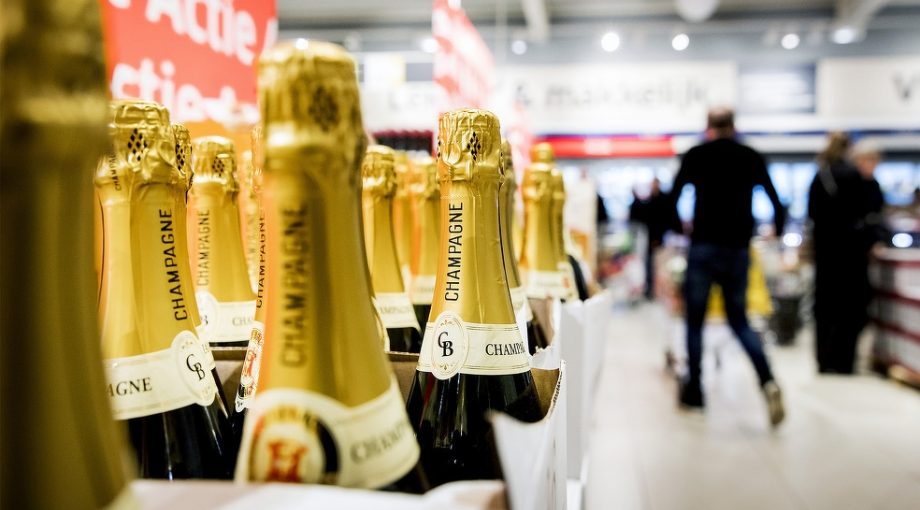 Overzicht openingstijden supermarkten oudjaarsdag 31 december nieuwjaarsdag 1 jan oudennieuw