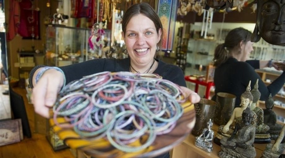 Pergi Indonesia Lenneke Lingmont