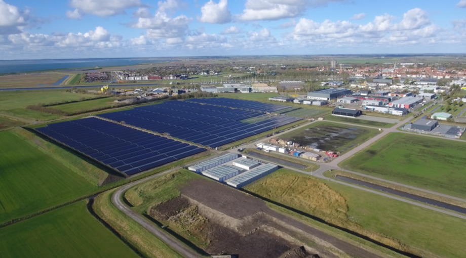 Saman Groep luchtfoto zonnepanelen 1