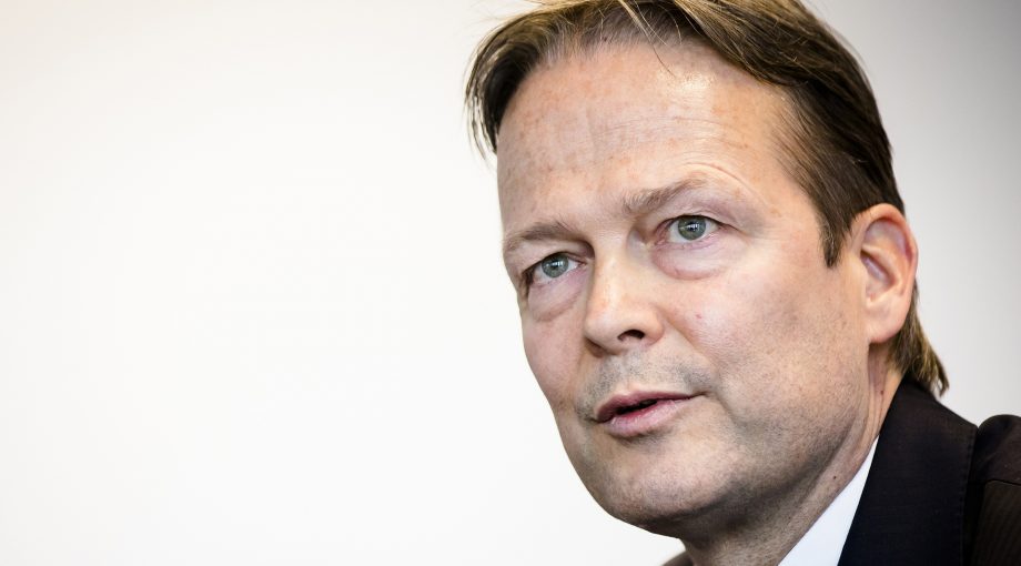 Ton Buchner Akzo Nobel