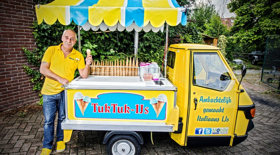 Tuk Tuk I Js