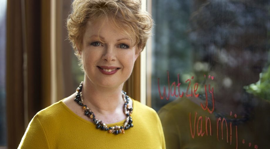 Twentse Zaken Vrouw Simone Tiehattan min