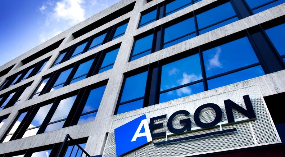 Aegon topmannen jaarsalaris groot