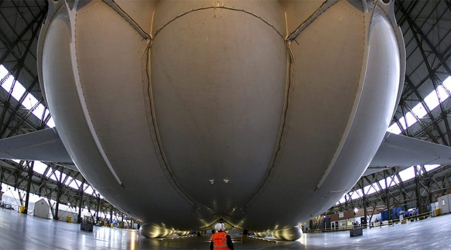 Airlander luchtreus luchtschip 1065