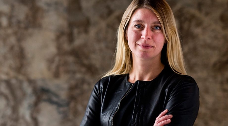 Angelique van hienen