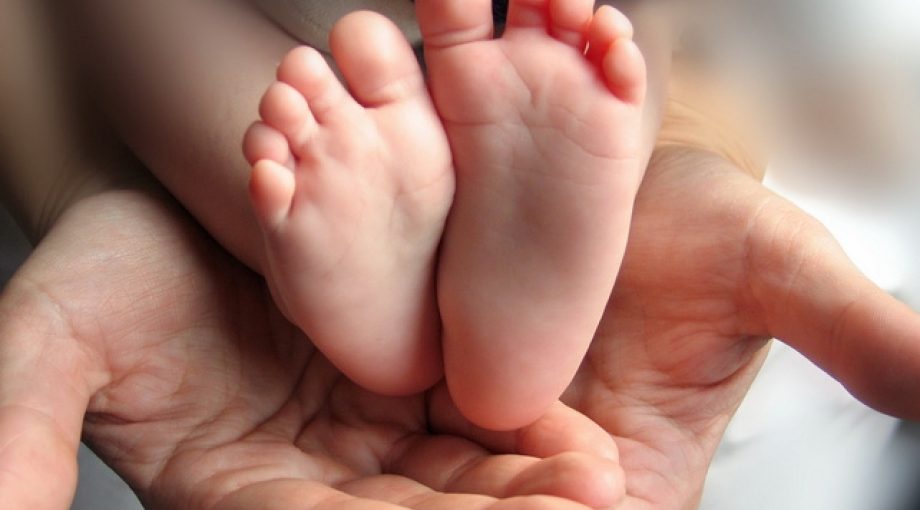 Babyvoeten middelgroot