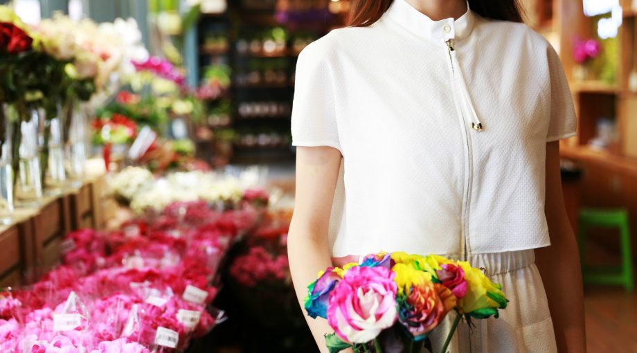 Bloemenhandelaren kla verduren planten bloemen omzet geslonken zomer hitte hittegolf