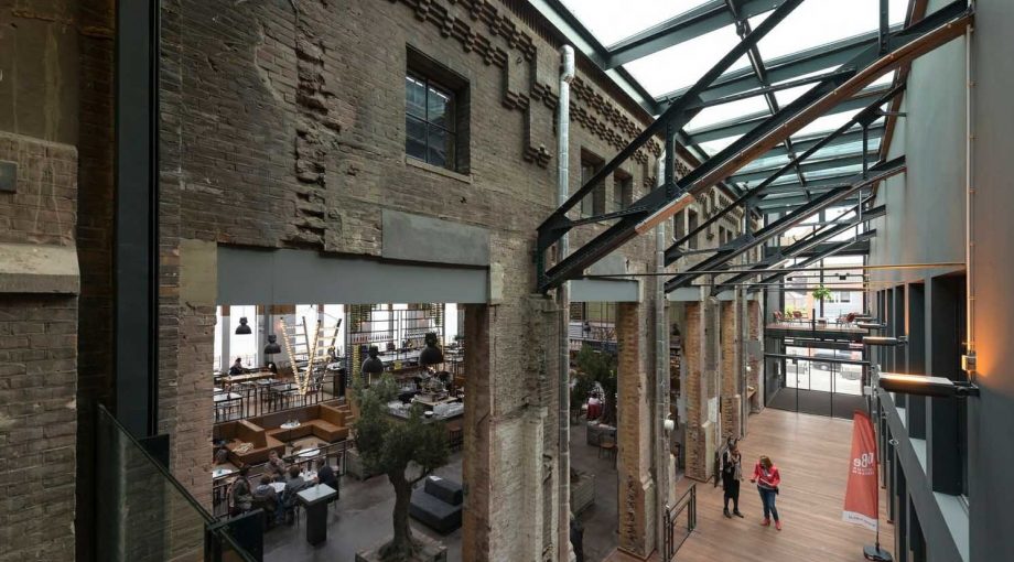 Bna gebouw jaar groot