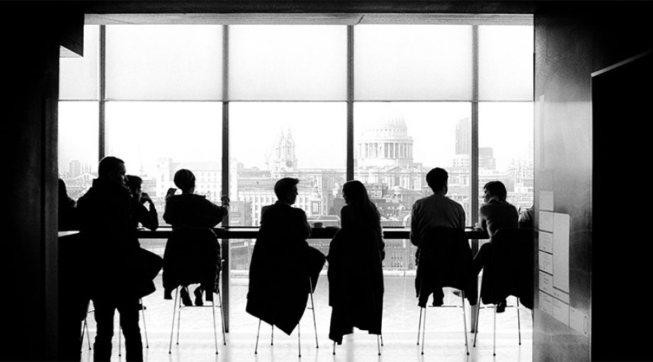 Boardroom meeting vergadering kantoor werkplek