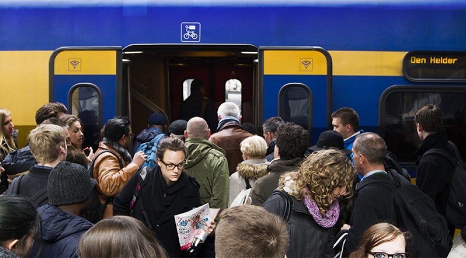Bomvolletreinspoorwegen1065