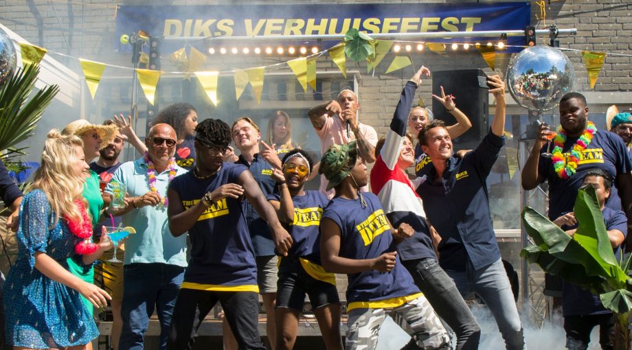 Brand your party diks verhuisfeest