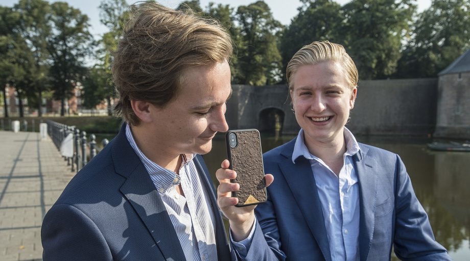 Breda telefoonhoesje geur hype