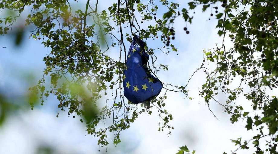 Brexit column tijd van rustig ademhalen is voorbij brexit afgrond nog altijd dichtbij