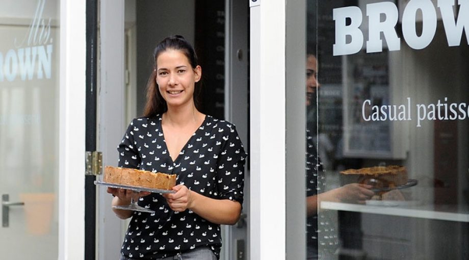 Brown patisserie