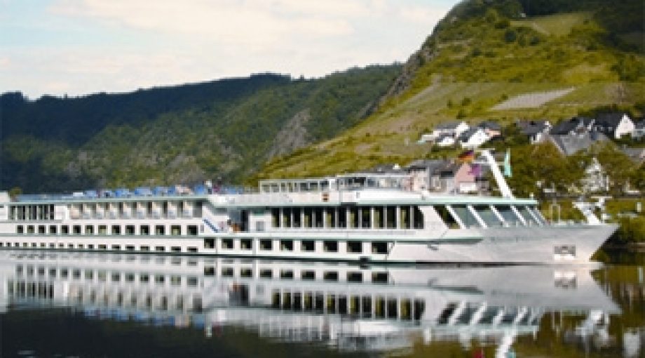 Cruiseschip rijn 335