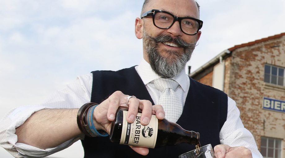 Csweemaeslucbierbrouwerbarbierhulst03 b