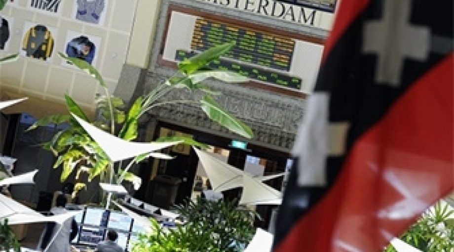 Damrak beurs vlag 335