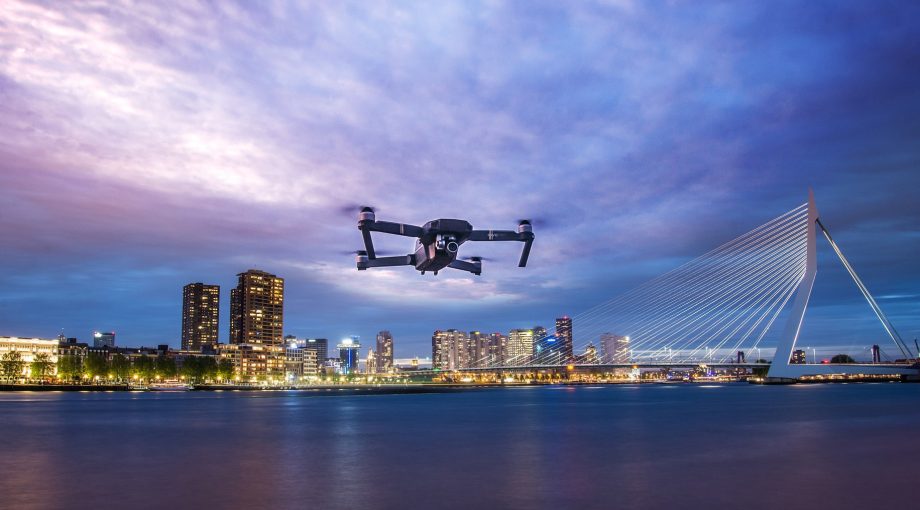 Drone pakje bezorgen rotterdam Geeba