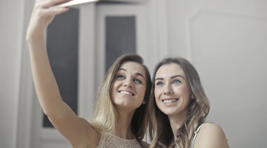 Facebook veranderingen like win acties aan banden