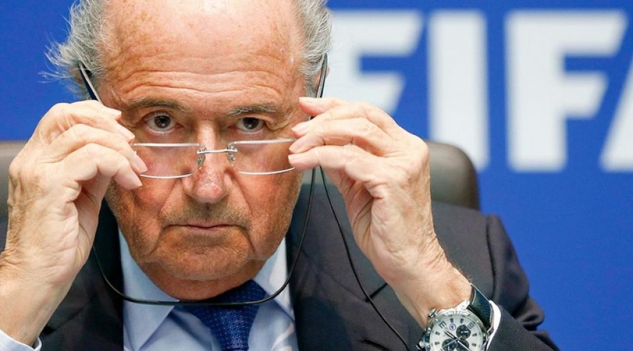 Fifa blatter bril groot