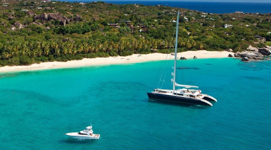 Hemisphere yacht groot