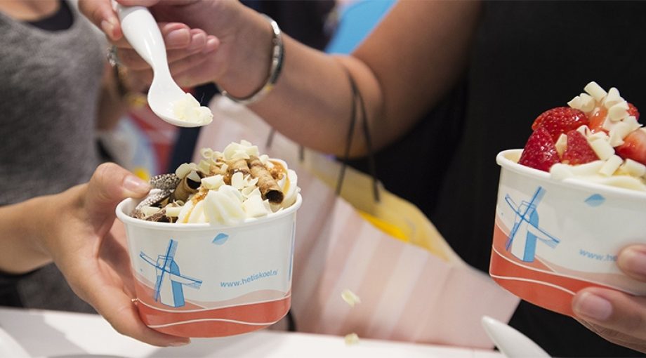 Ijsje frozen yoghurt ijssalon koel amsterdam froyo