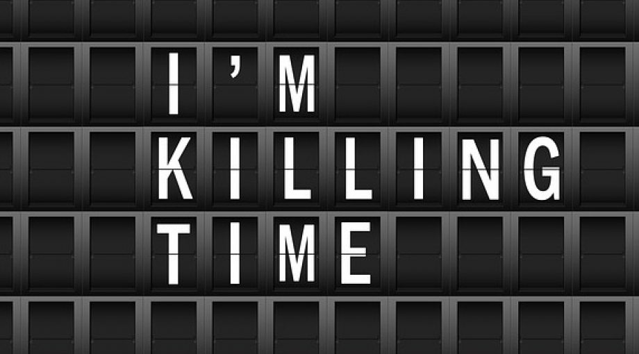 Im killing time stress werkgever voorkomen groot