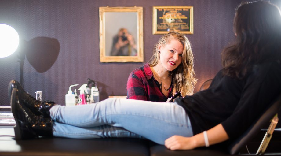 Iris susanna lune noire oosterbeek tattooshop