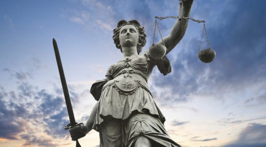 Justitie groot rechtbank
